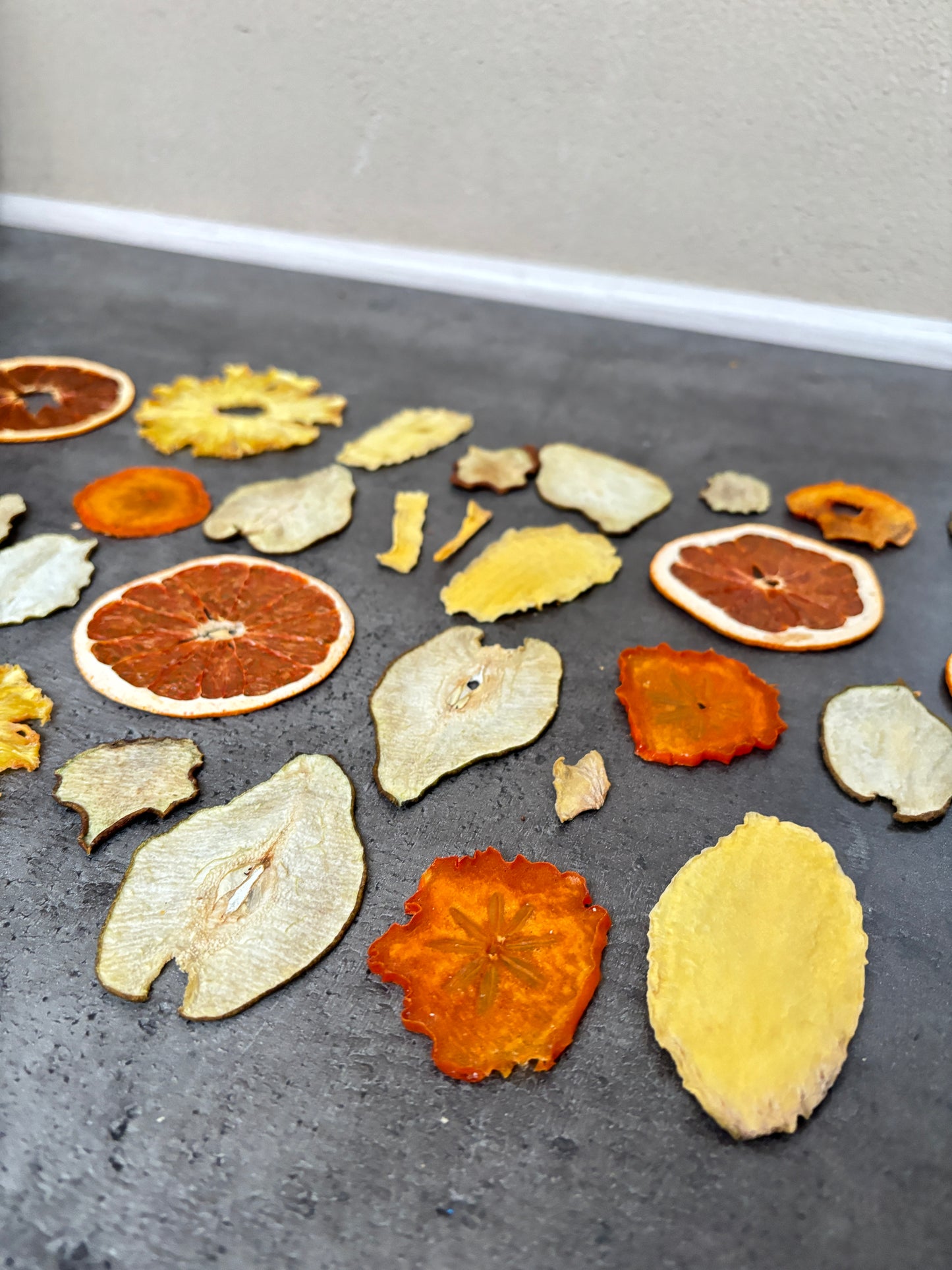 Асорті із фруктових чипсів фріпсів #4 Ананас Грейпфрут Груша Манго Хурма 100гр