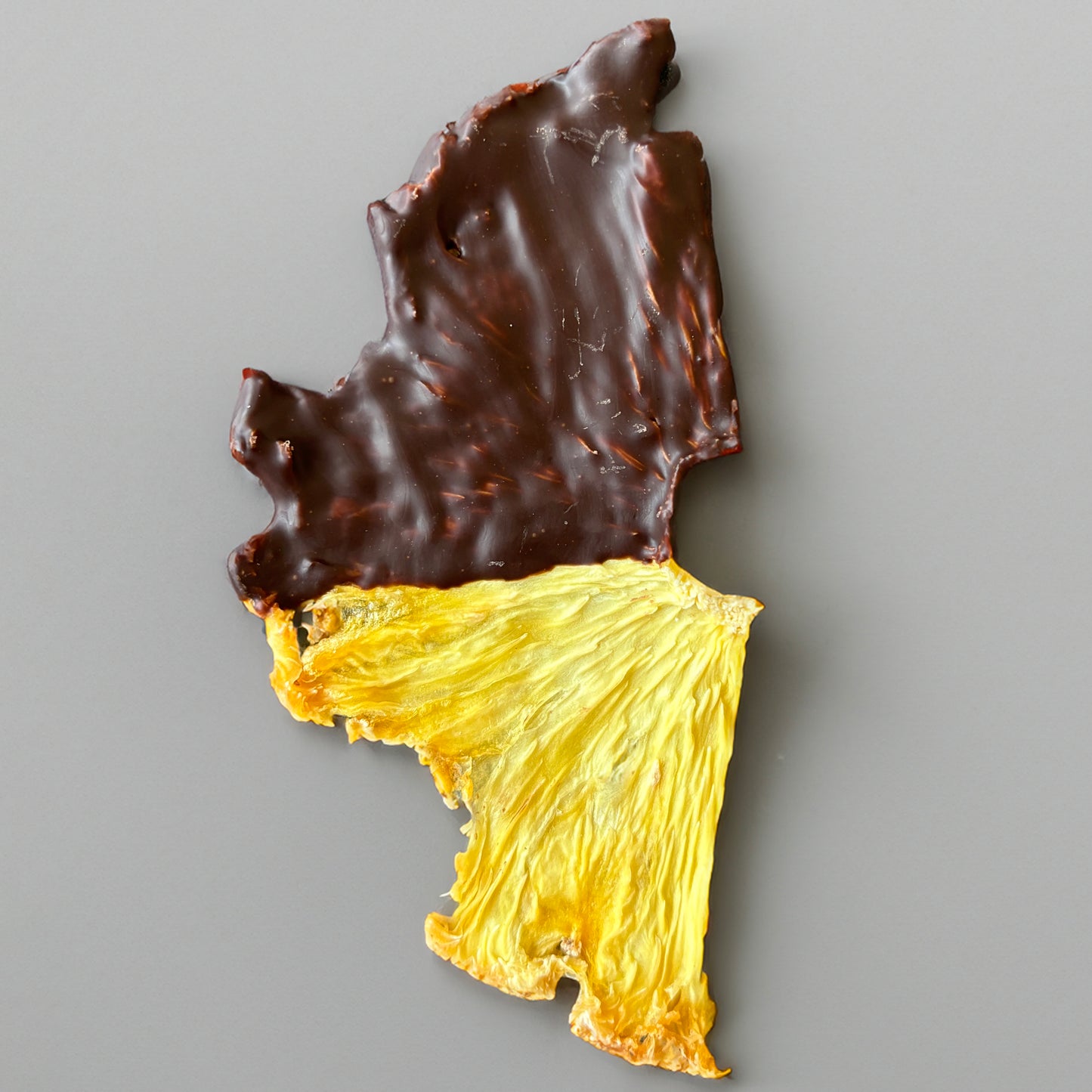 Ананас в шоколаді