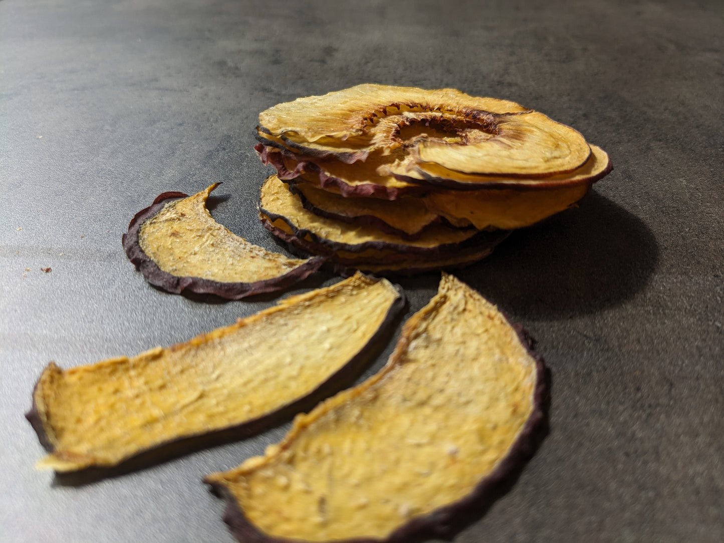 Чипси із персика